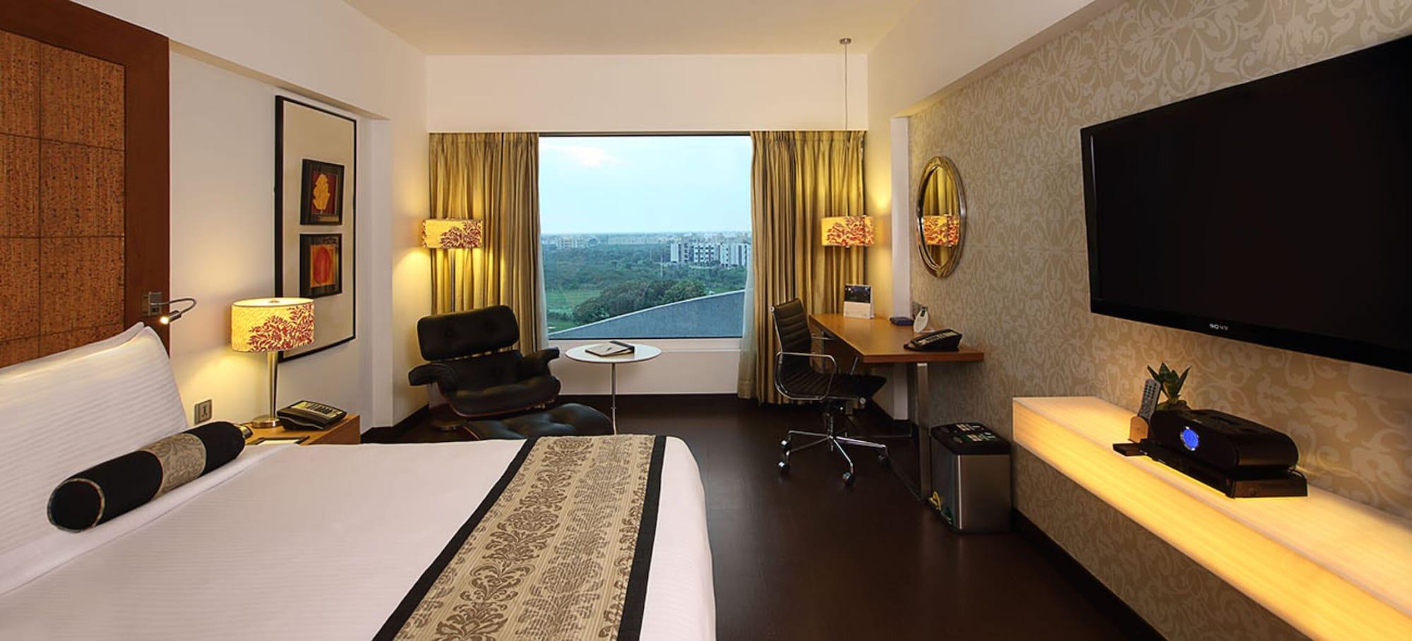 Fortune Select Sg Highway, Ahmedabad - Member Itc Hotels' Group Екстериор снимка