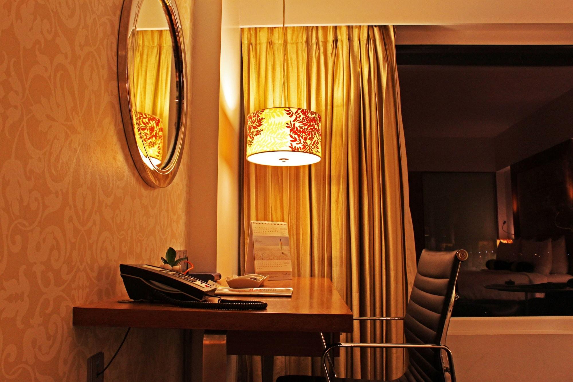 Fortune Select Sg Highway, Ahmedabad - Member Itc Hotels' Group Екстериор снимка
