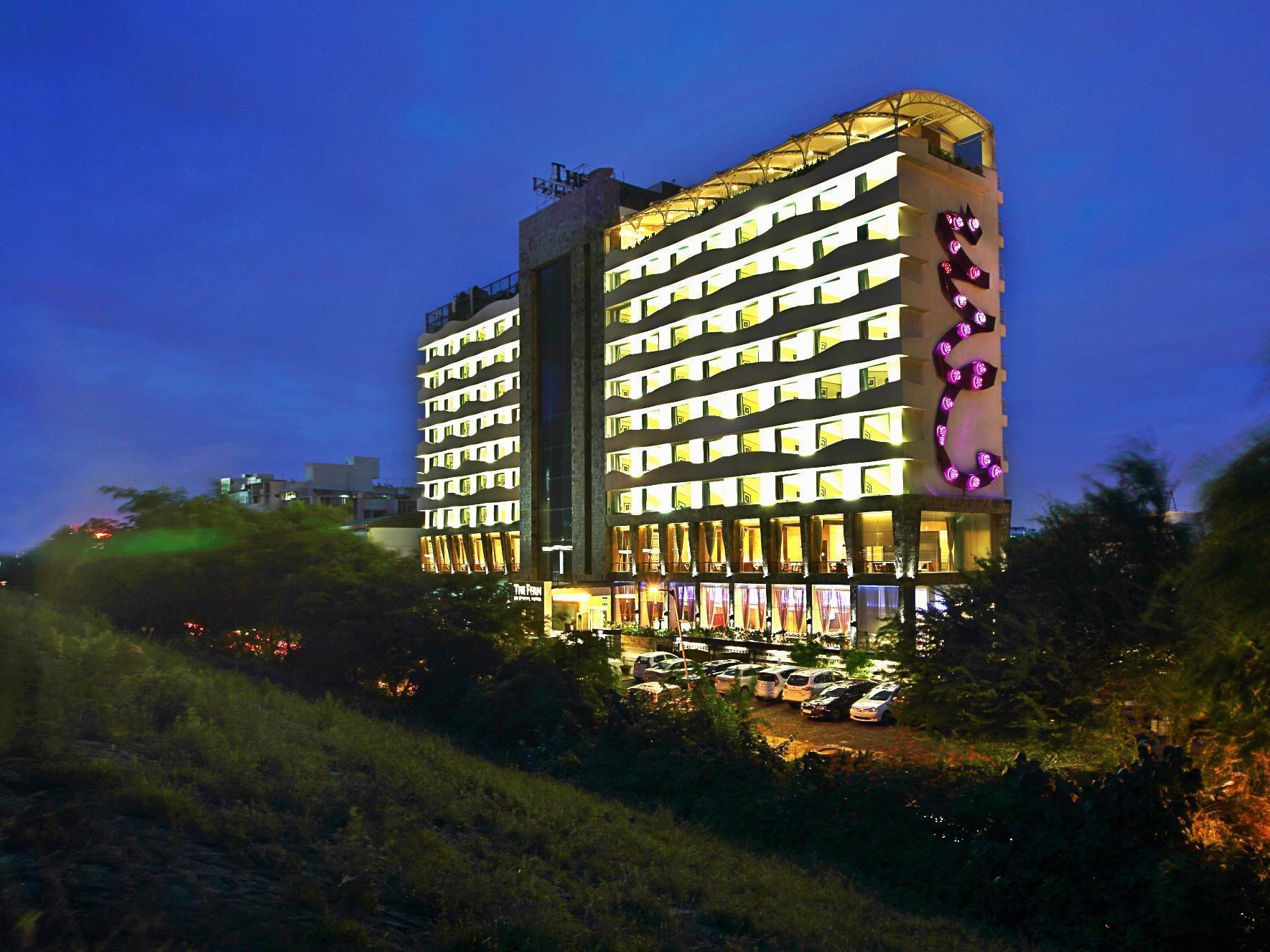 Fortune Select Sg Highway, Ahmedabad - Member Itc Hotels' Group Екстериор снимка
