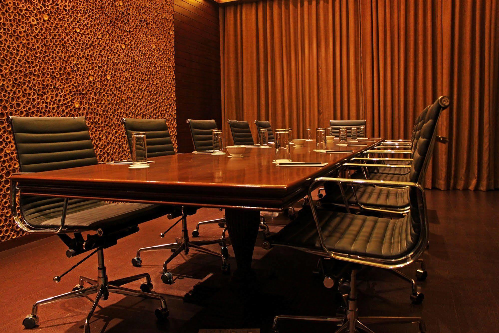 Fortune Select Sg Highway, Ahmedabad - Member Itc Hotels' Group Екстериор снимка