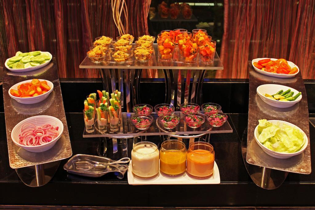 Fortune Select Sg Highway, Ahmedabad - Member Itc Hotels' Group Екстериор снимка